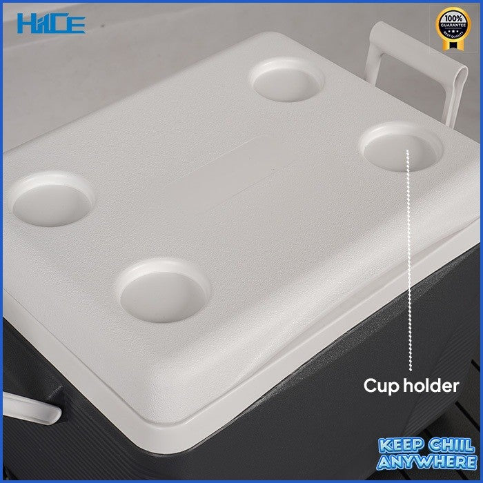 Detail cup holder pada tutup HIICE HOME-CUBE 44L
