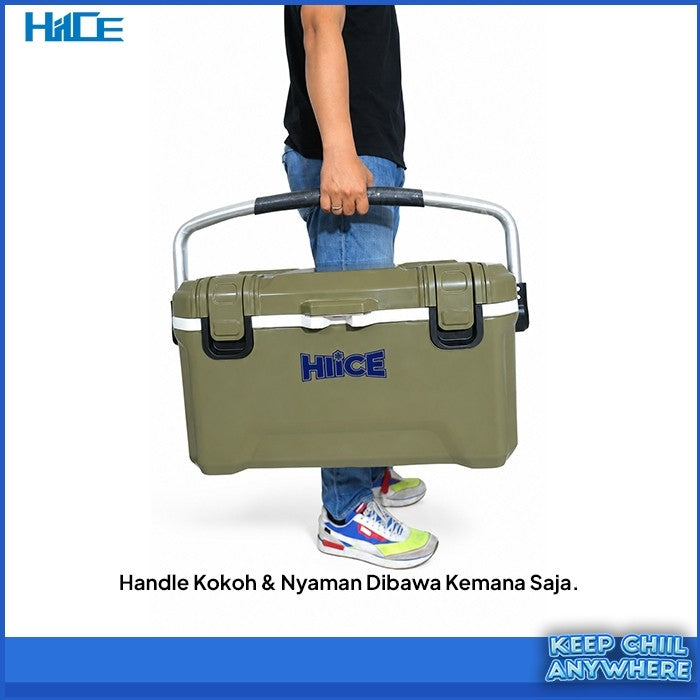 Pegangan kokoh HIICE X-ROVER 32L saat dibawa dengan satu tangan